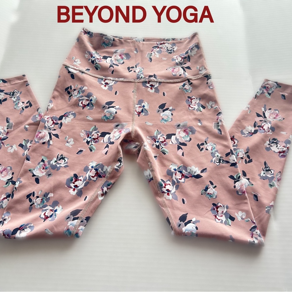 NEW BEYOND YOGA MEDIUM ROSE LEGGINGS $110